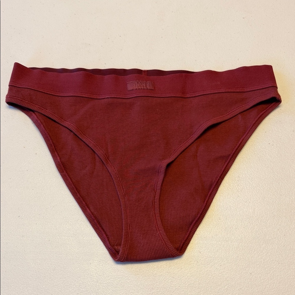 NWOT SKIMS Ribbed Cotton Cheeky Briefs